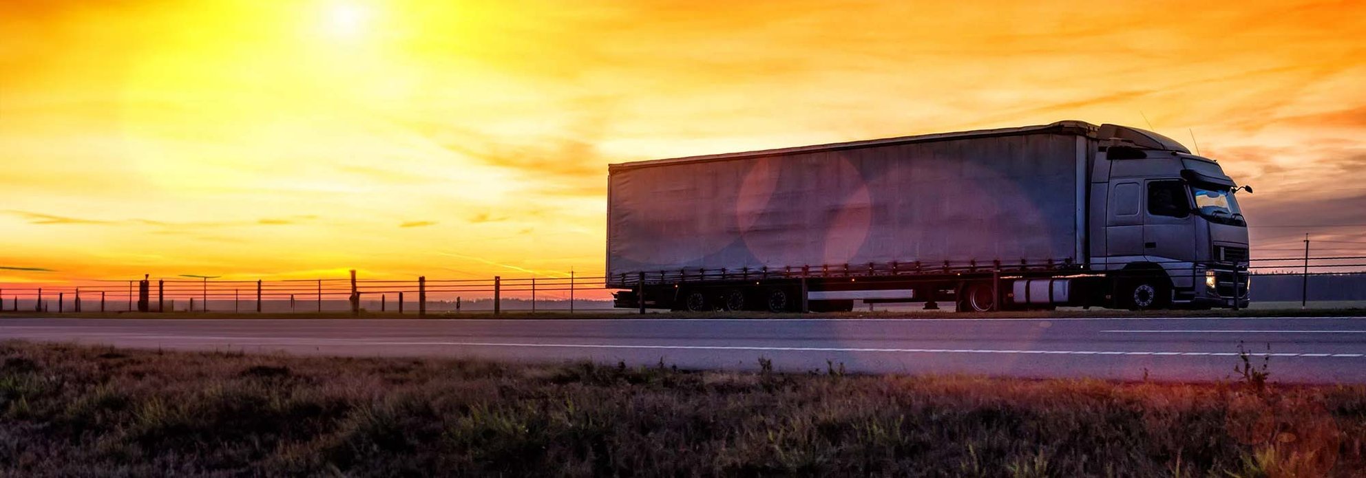 When to Choose Overnight Freight Over Standard Shipping banner background